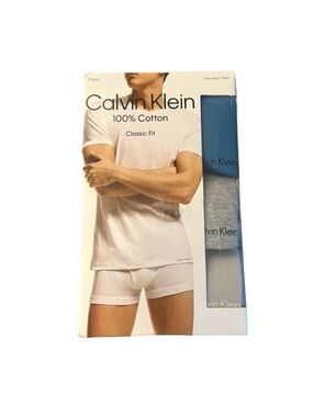 New Calvin Klein T-Shirts